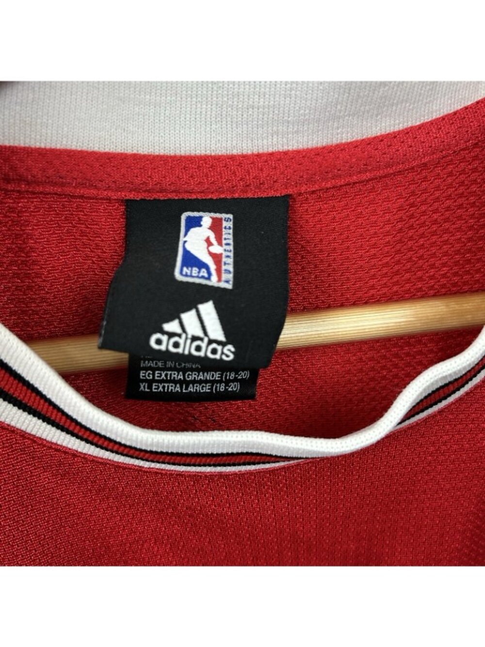 Adidas Joakim Noah Chicago Bulls #13 Youth Red Jersey Size XL (18-20) - Picture 7 of 15